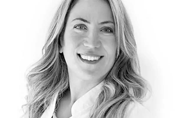 Doç. Dr. Gülsüm Tetik - Estetik Cerrahi Kliniği - İstanbul Adalar