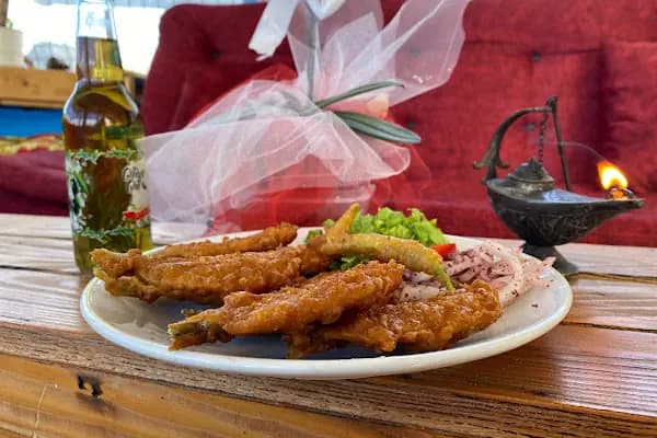 Ekmek teknesi - Balık Restoranı - İzmir Aliağa