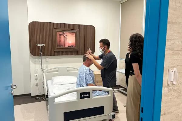 Antalya Hair Transplant Clinic OTEK | OTEK Hair Clinic - Saç Transplantasyonu Kliniği - Antalya Muratpaşa