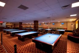 Show 8 Bilardo &amp; Cafe