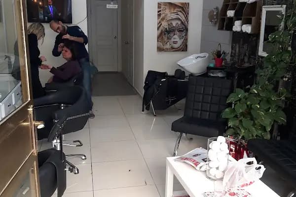 Salon Grandis (Kuaför) - Kuaför - İzmir Bayraklı