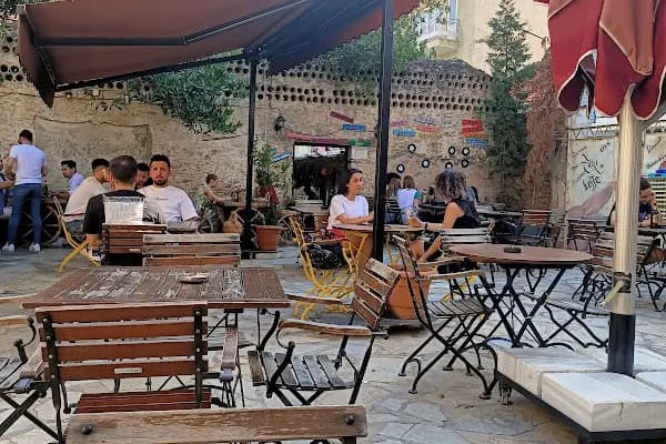 Yeni Eski Cafe Bar - Kafe - Aydın Efeler