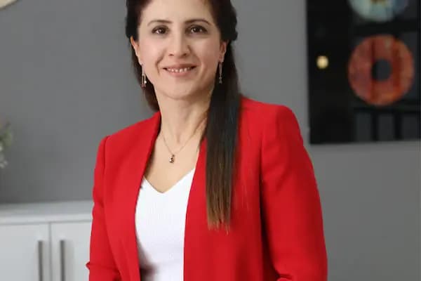 Prof. Dr. Bengü Ekinci Köktekir (Konya Göz Doktoru - Konya Excimer Lazer - Konya Göz Kapağı Ameliyatı) - Göz Doktoru - Konya Meram