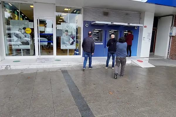 QNB Arnavutköy Şubesi - Banka - İstanbul Arnavutköy