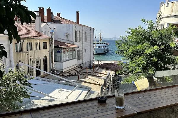 Piér Büyükada - Kahve dükkanı - İstanbul Adalar