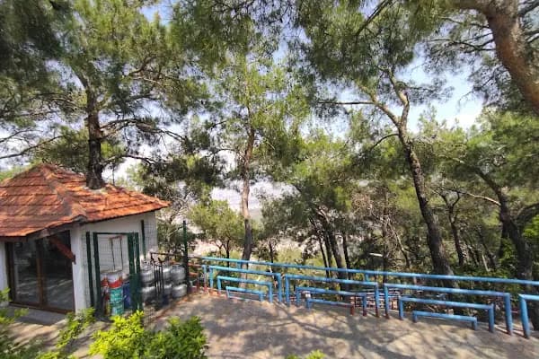 Teleferik girişi bilet gişe - Turistik Yer - İzmir Bergama