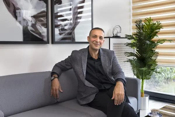 Doç. Dr. Mustafa Suphi Elbistanlı - Kulak Burun Boğaz Uzmanı - İstanbul Avcılar
