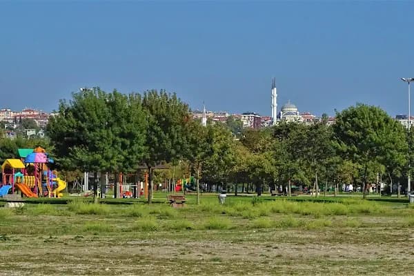 Menekşe Sahil - Park - İstanbul Küçükçekmece