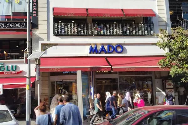 Mado - Dondurma dükkanı - İstanbul Ataşehir