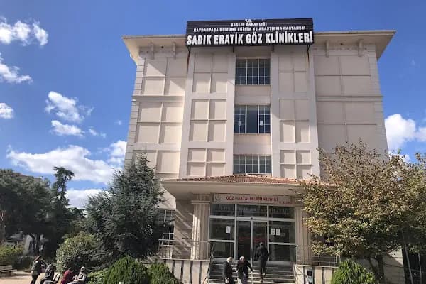 SBÜ Haydarpaşa Numune Eğitim ve Araştırma Hastanesi Sadık Eratik Göz Kliniği - Hastane Birimi - İstanbul Bağcılar