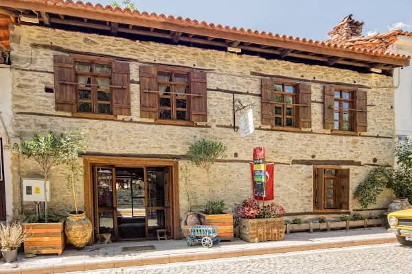 Yeni Gelin Evi BİRGİ - Turistik Pansiyon - İzmir Ödemiş
