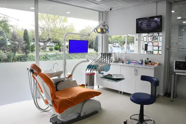 Ertendiş Ağız ve Diş Sağlığı Polikliniği - Diş Kliniği - İstanbul Bahçelievler