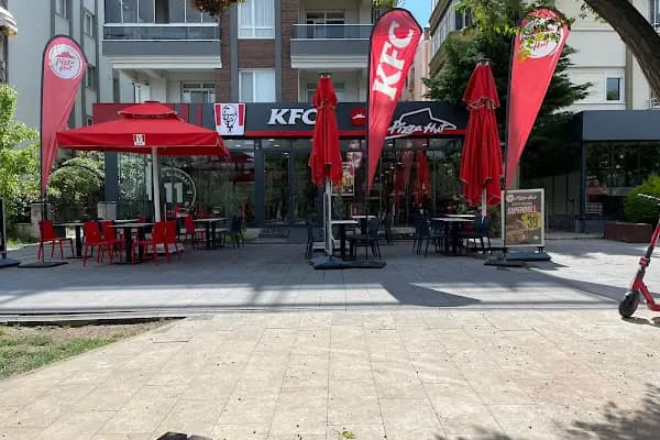 Pizza Hut - Pizza restoranı - İzmir Aliağa