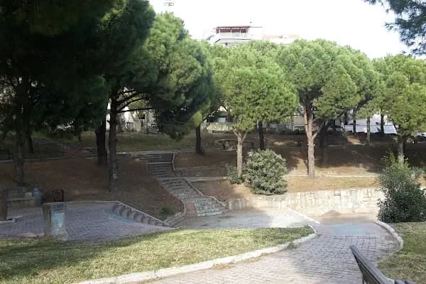 Bergama Belediyesi Kemal Sunal Parkı - Ağaç Parkı - İzmir Konak