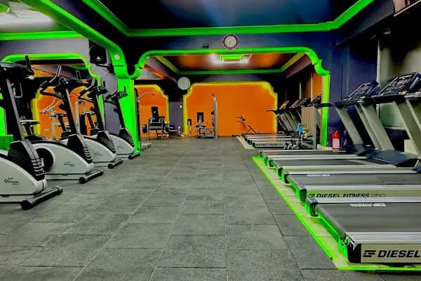 REDD-FİT SPOR CENTER - Spor salonu - Kars Akyaka