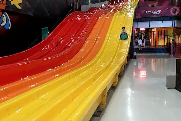 Flyzone Turkey | Torium AVM - Eğlence Merkezi - İstanbul Esenyurt