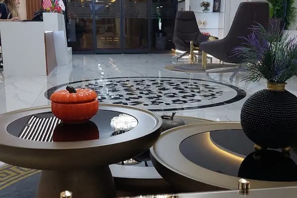 Es Aesthetic Clinic - Saç Transplantasyonu Kliniği - İstanbul Şişli