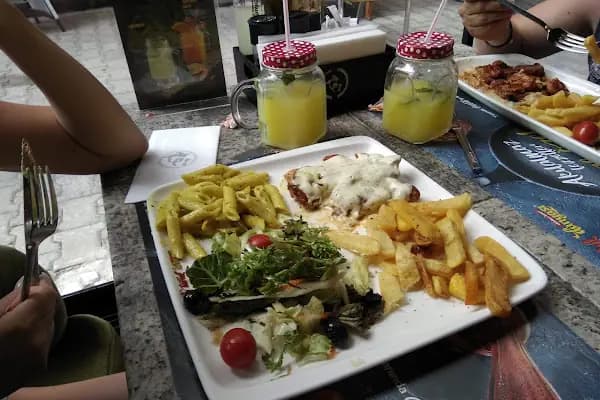 May Flower's Corner Cafe&amp;Bistro - Restoran - Antalya Alanya