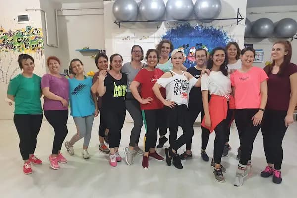 Evoluti10 Spor salonu - Pilates Salonu - Balıkesir Karesi