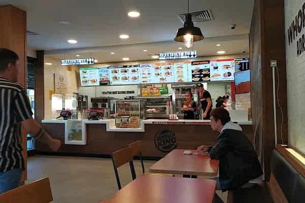 Burger King - Kuruçeşme Mahallesi Şubesi - Fast food lokantası - İzmir Bornova