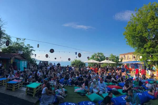 Cennet Bahçesi - Restoran - İstanbul Adalar