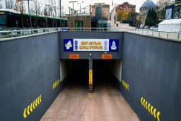 Kent Meydanı Otoparkı
