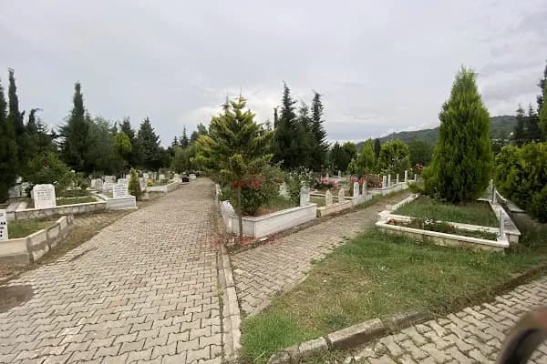17 Ağustos Mezarlığı - Mezarlık - Kocaeli Gölcük