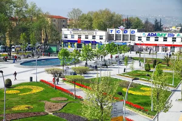 Gar Meydanı - Şehir Parkı - Sakarya Adapazarı