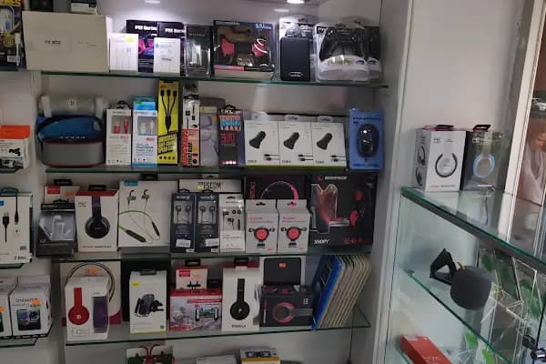 BALKAN ELEKTRONİK - Cep telefonu mağazası - İstanbul Maltepe