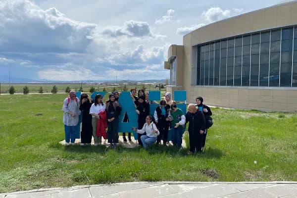Kafkas Üniversitesi kütüphanesi - Kütüphane - Kars Akyaka