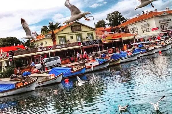 Küçükdeniz Pansiyon - Oda Kahvaltı - İzmir Foça