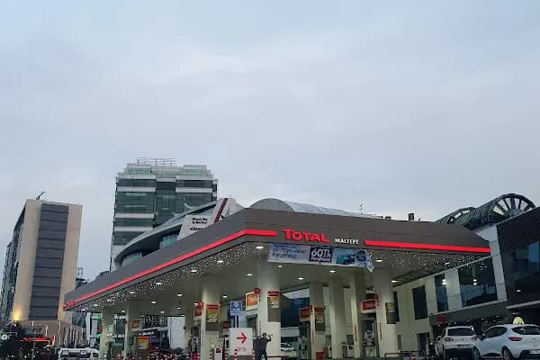 TotalEnergies İstasyonu - Benzin İstasyonu - İstanbul Küçükçekmece