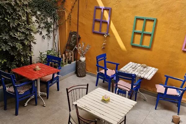 Charlotte Coffee &amp; Roastery - Kahve dükkanı - İzmir Bayraklı