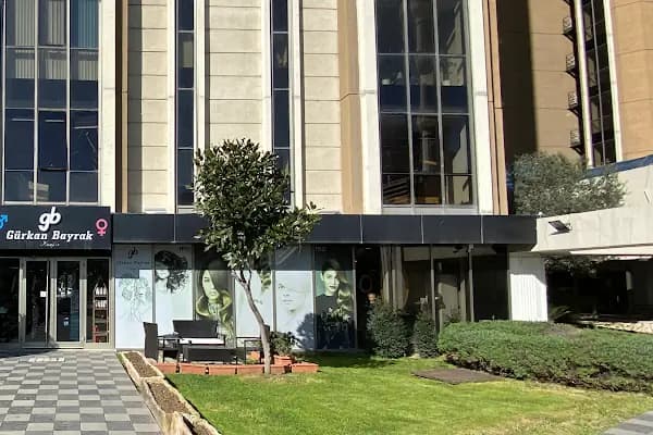 Gürkan Bayrak Kuaför - Ataşehir Uphill Towers - Kuaför - İstanbul Sarıyer