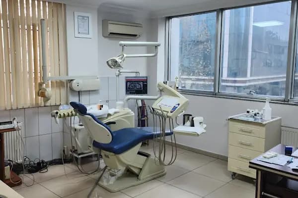 Diş Hekimi YILMAZ SEMERCİ - Diş Hekimi - İstanbul Beyoğlu