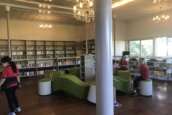 Şato Kütüphanesi - Kütüphane - İzmir Torbalı