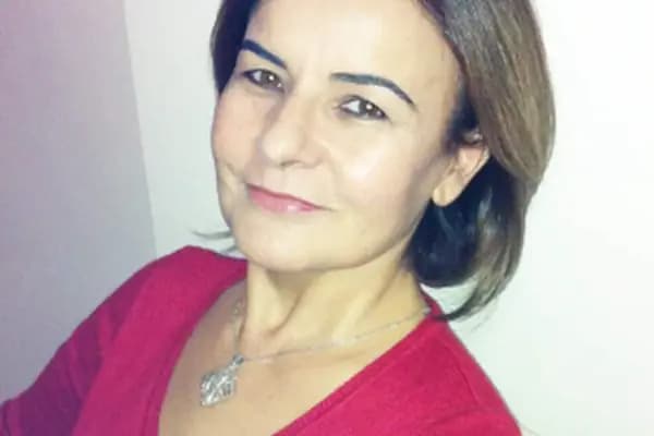 Uzman Psikolog Çiçek Tarla - Psikolog - İzmir Bergama