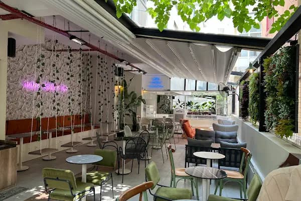Vibe Coffee Co - Kahve dükkanı - İzmir Bornova