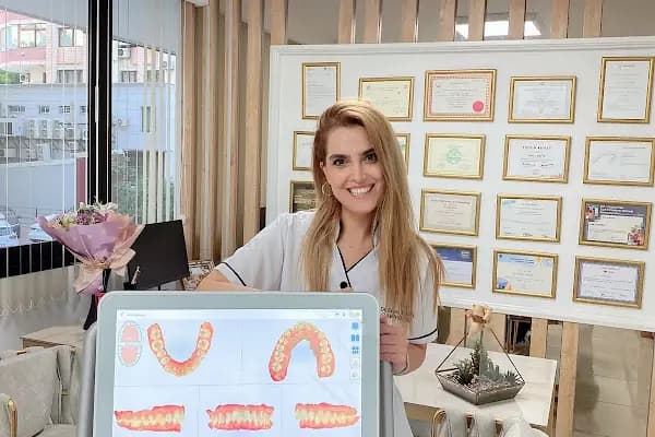 Ortodontist Dr. Emel Engin Çakıroğlu -EEC Smile Clinic - Ortodontist - Adana Çukurova
