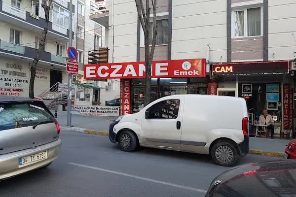 Emek Eczanesi - Eczane İçeren İşletme - İstanbul Bakırköy