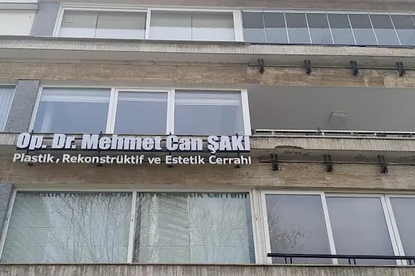 Op. Dr. Mehmet Can Şakı - Estetik Cerrahi Kliniği - İstanbul Kadıköy