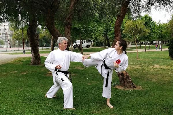 Genç Teknik Spor Klübü - Karate Kulübü - İzmir Bornova