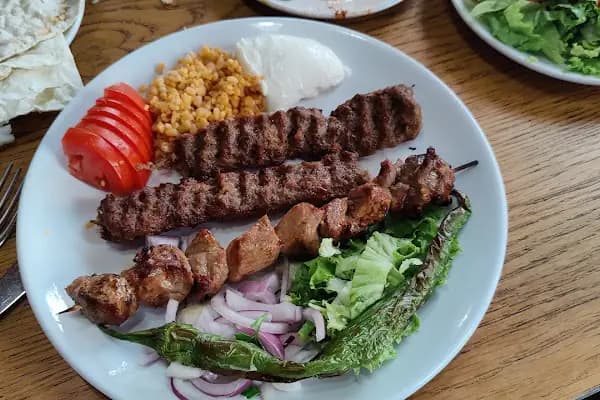 Şanlıurfa Lezzet Kebap Ve Lahmacun Salonu - Türk restoranı - Tekirdağ Çorlu