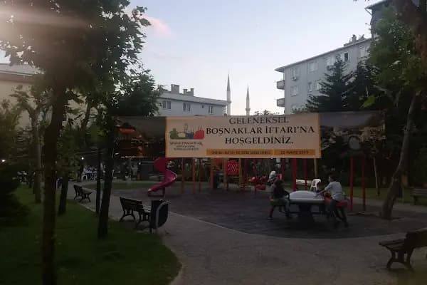 Aliya İzzetbegovic Kültür evi - Park - İstanbul Bağcılar