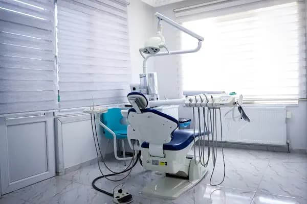 Diş Hekimi Ömer Faruk Çiçek - Diş Hekimi - Gaziantep Nizip