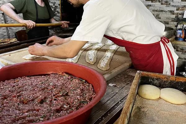 Yağlı Dede Pide Fırını - Türk restoranı - Konya Selçuklu