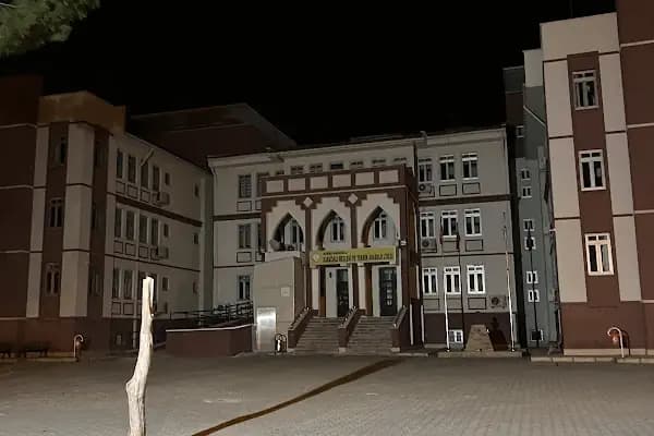 Karaisalı Sağlık Meslek Lisesi - Okul - Adana Seyhan