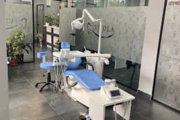 Uzm. Dt. Tayfun Tolgay Çelik Ağız Diş Ve Çene Cerrahisi Uzmanı implant tedavisi İstanbul zirkonyum