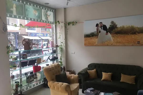 Ahmet Artuğ Fotoğrafçılık - Fotoğraf Dükkanı - İzmir Buca