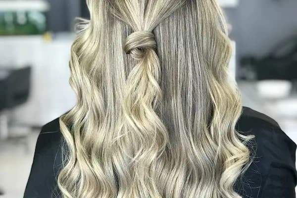 Salon Olivia Bayan Kuaförü - Kuaför - Balıkesir Kepsut